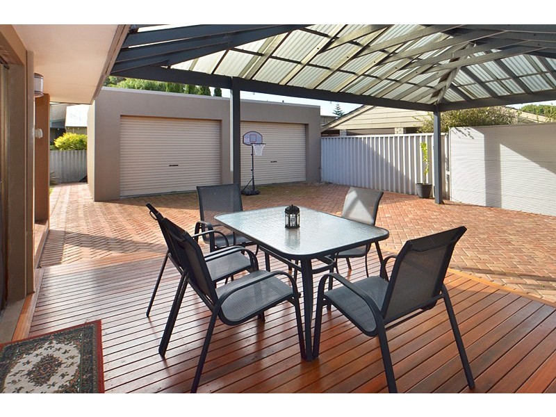 3 Lockimiar Place, West Busselton WA 6280