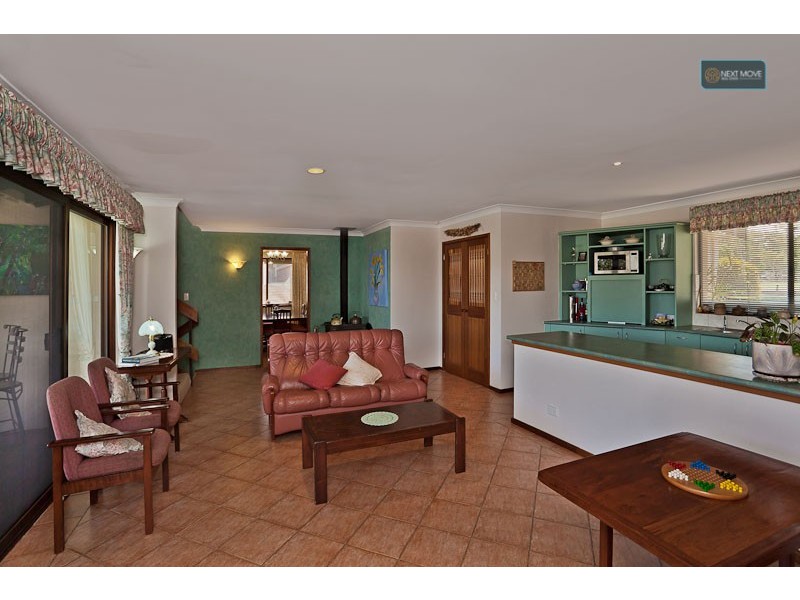 29 Worthington Road, Booragoon WA 6154