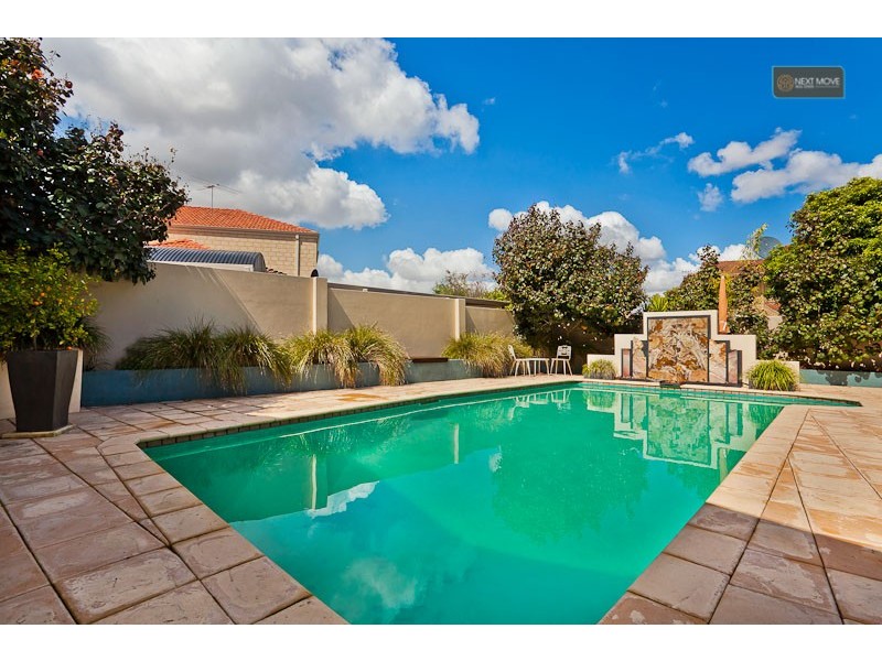 29 Worthington Road, Booragoon WA 6154