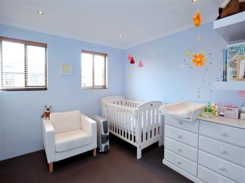 2b Challenger Place, Melville WA 6156