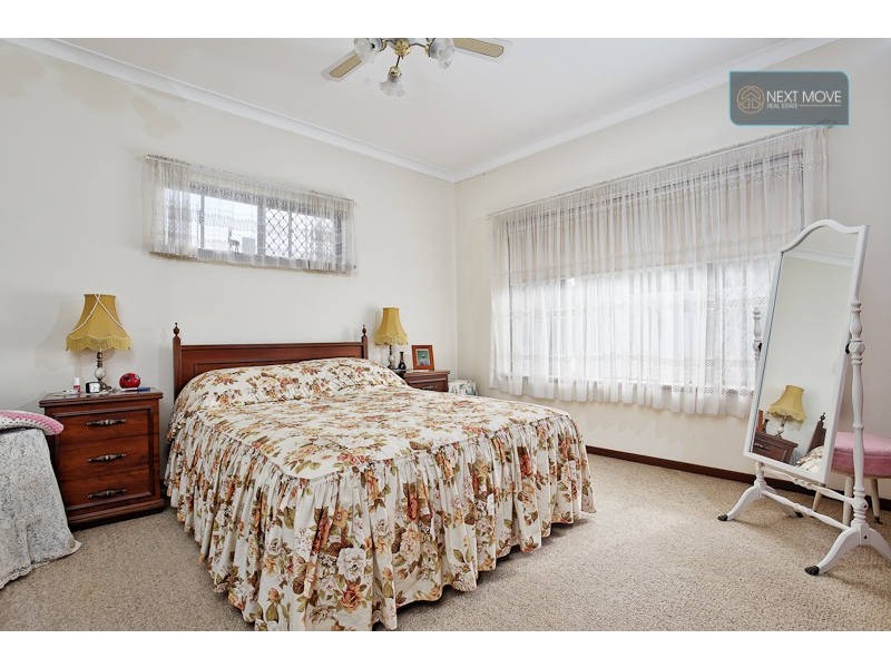 14 Lamond Street, Melville WA 6156