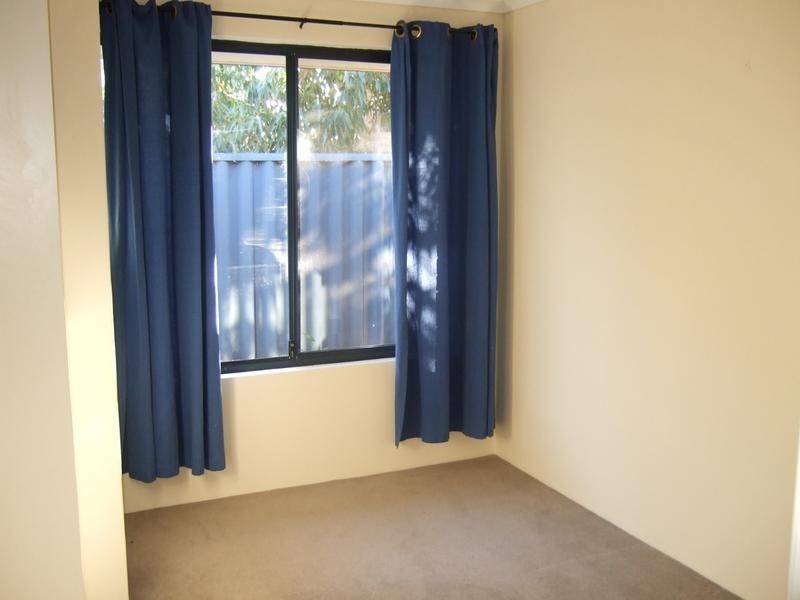 17 Paitt Street, Willagee WA 6156