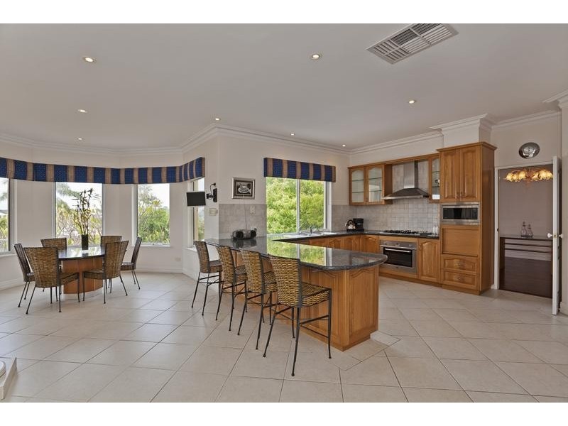 76 Ullapool Road, Mount Pleasant WA 6153