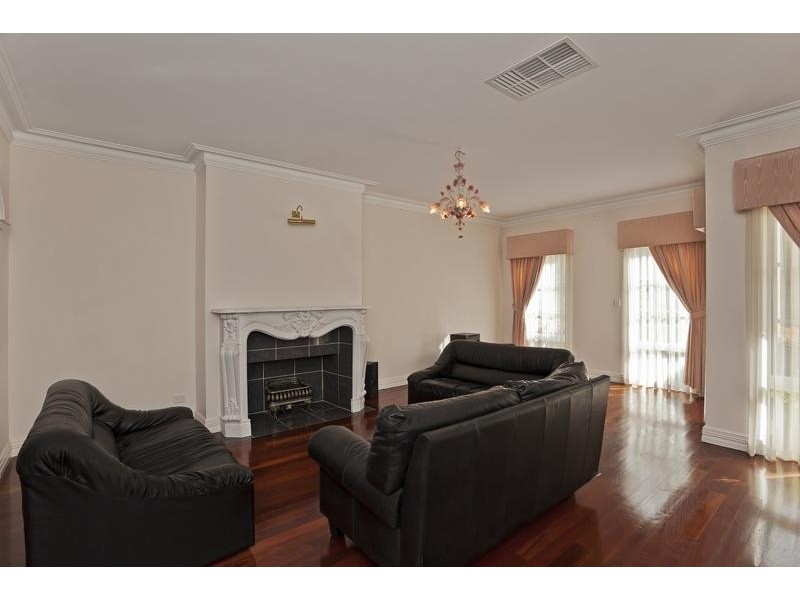 76 Ullapool Road, Mount Pleasant WA 6153