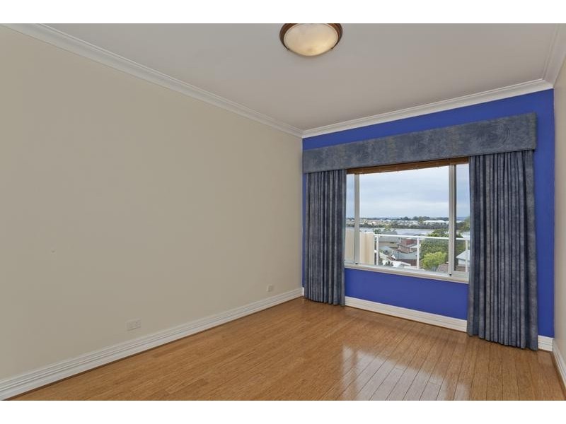 76 Ullapool Road, Mount Pleasant WA 6153