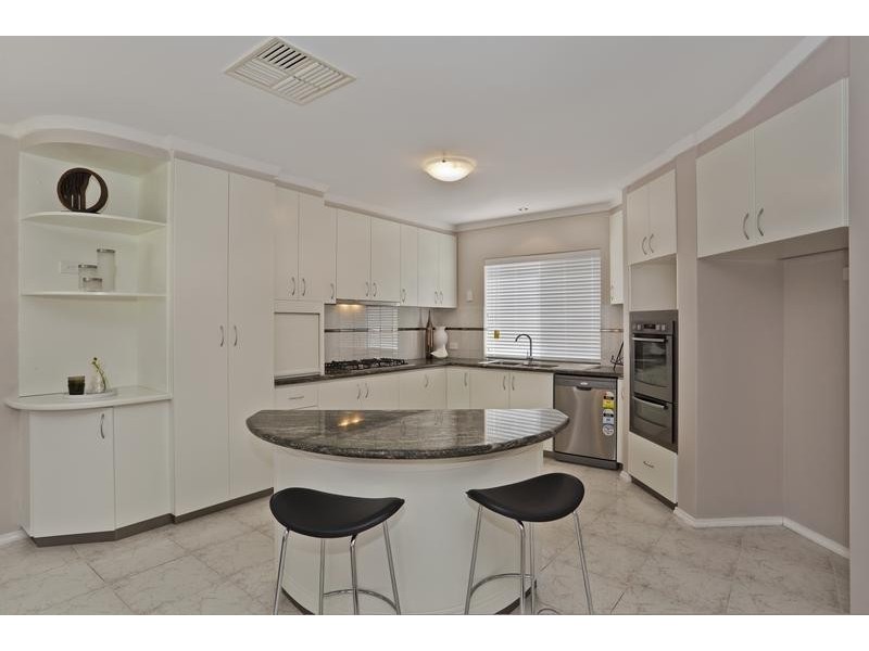 2 Ventnor Avenue, Mount Pleasant WA 6153