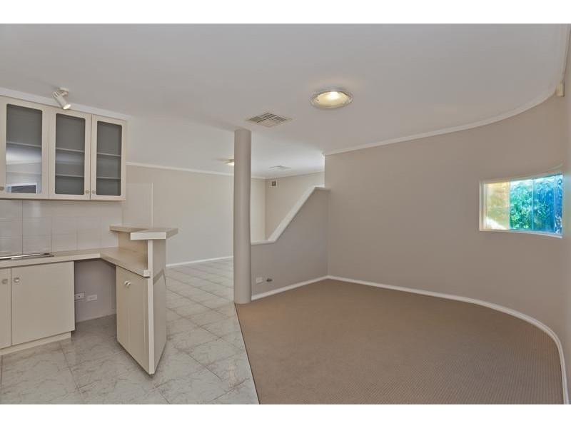 2 Ventnor Avenue, Mount Pleasant WA 6153
