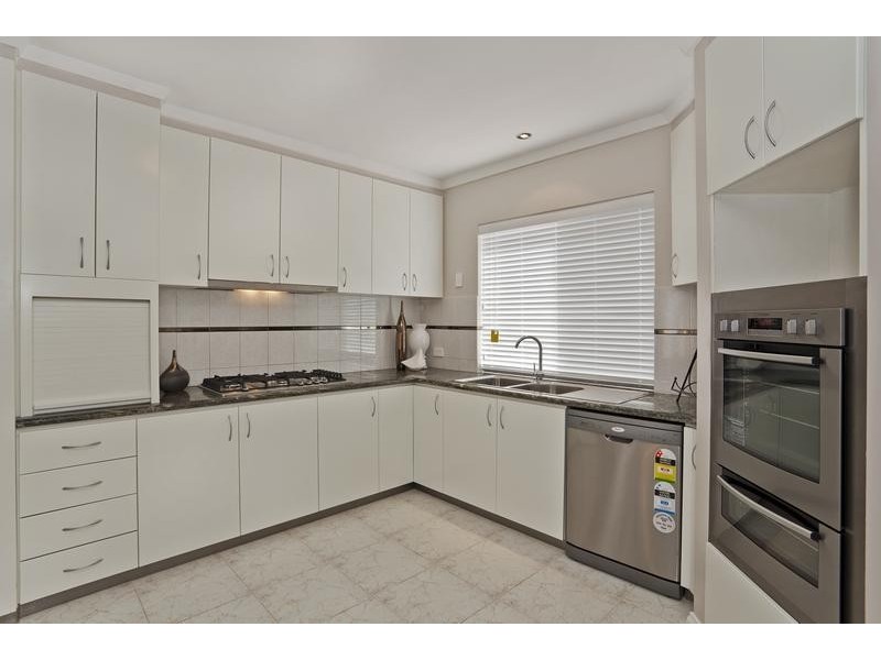 2 Ventnor Avenue, Mount Pleasant WA 6153