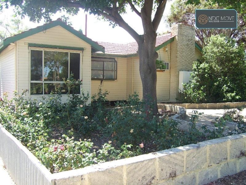 31 Worley St, Willagee WA 6156