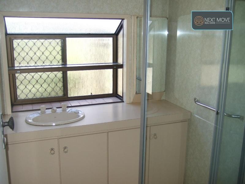 31 Worley St, Willagee WA 6156
