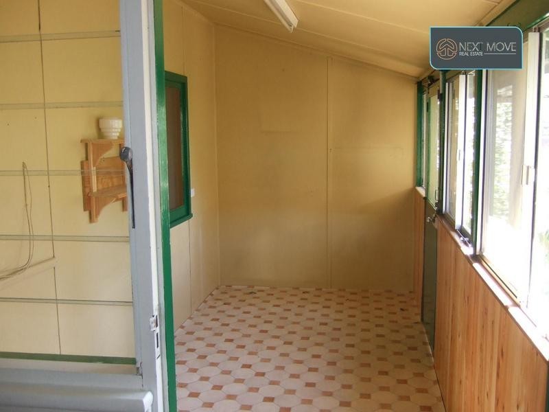 31 Worley St, Willagee WA 6156