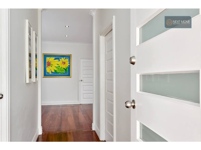 6 Bastian Place, Willagee WA 6156