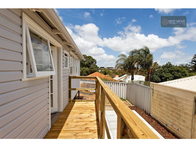 6 Bastian Place, Willagee WA 6156