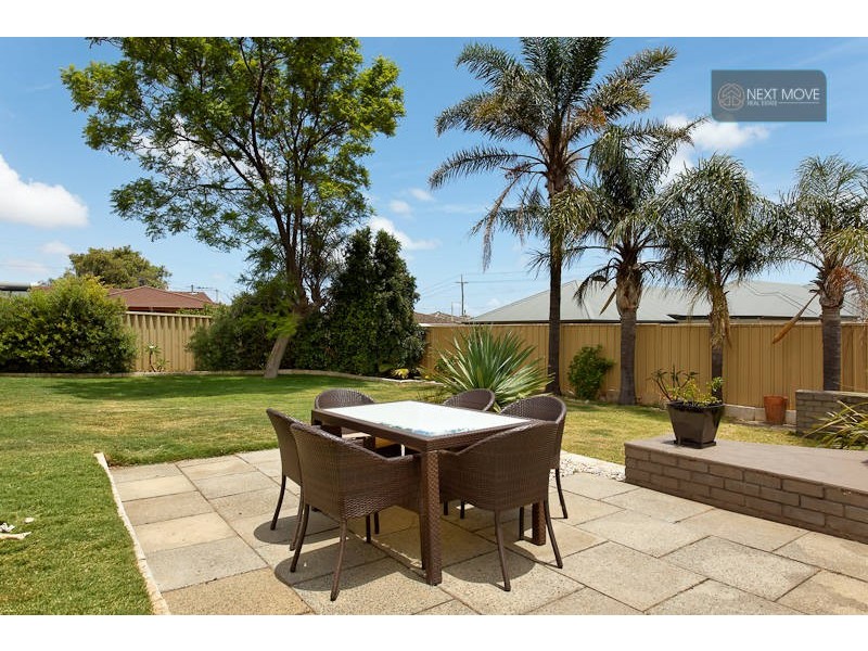 3 Warren Street, Beaconsfield WA 6162