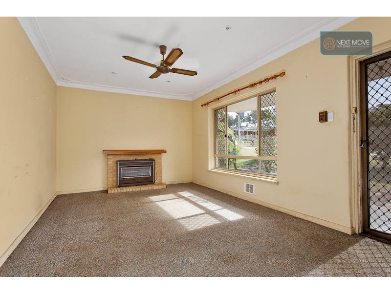 2 Chilton Street, Willagee WA 6156