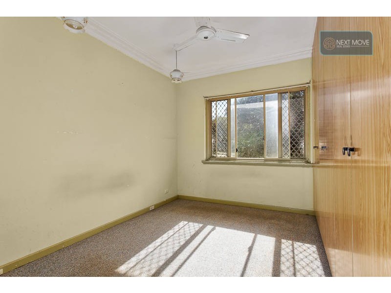 2 Chilton Street, Willagee WA 6156