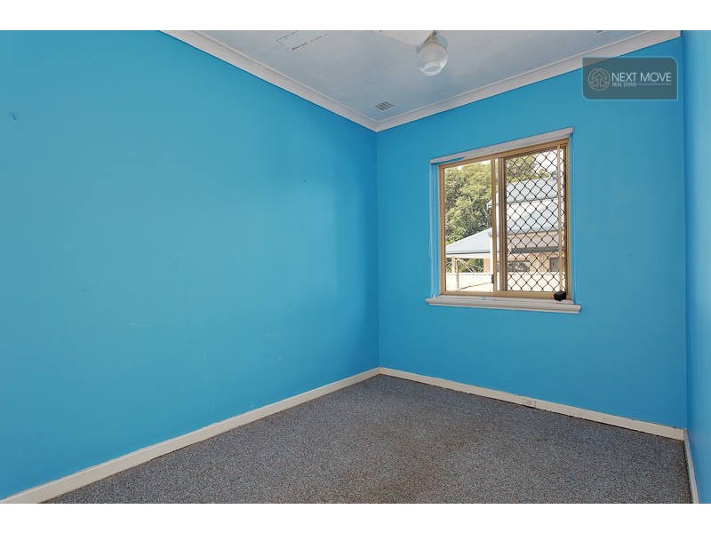 2 Chilton Street, Willagee WA 6156