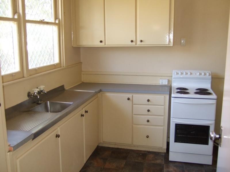 20 Butson Street, Hilton WA 6163