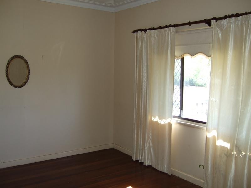 18 Butson Street, Hilton WA 6163