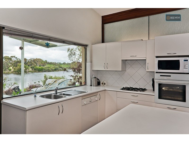 11 Orana Crescent, Brentwood WA 6153