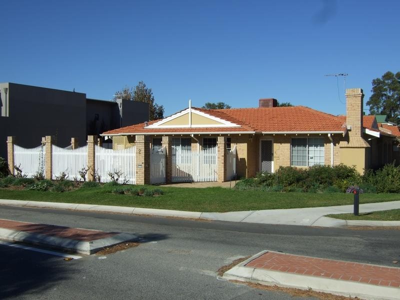 2 Helm St, Mount Pleasant WA 6153