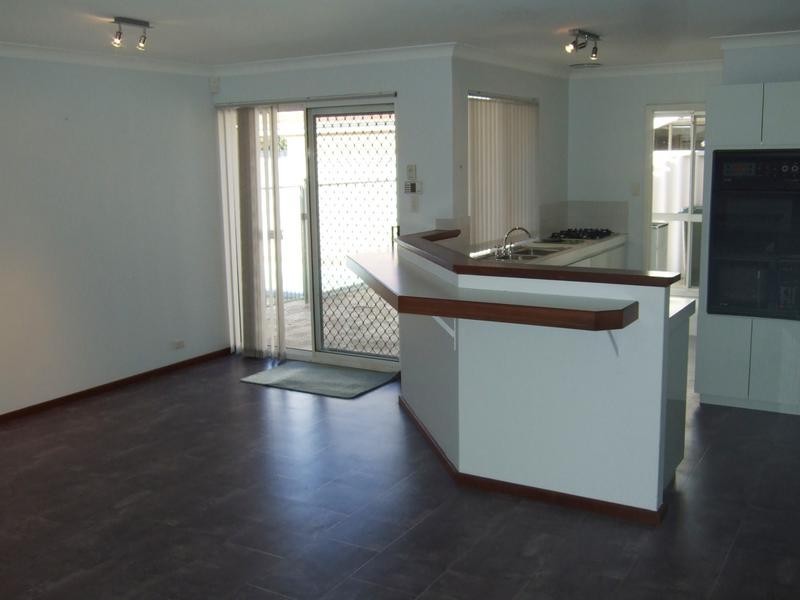 2 Helm St, Mount Pleasant WA 6153