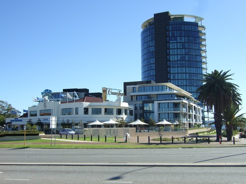 2 Helm St, Mount Pleasant WA 6153