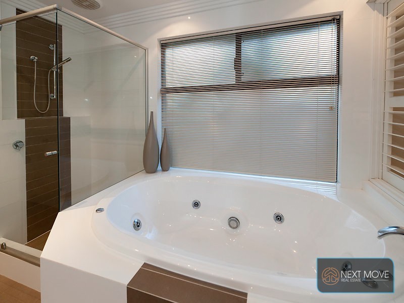 7 Hewitt Way, Booragoon WA 6154