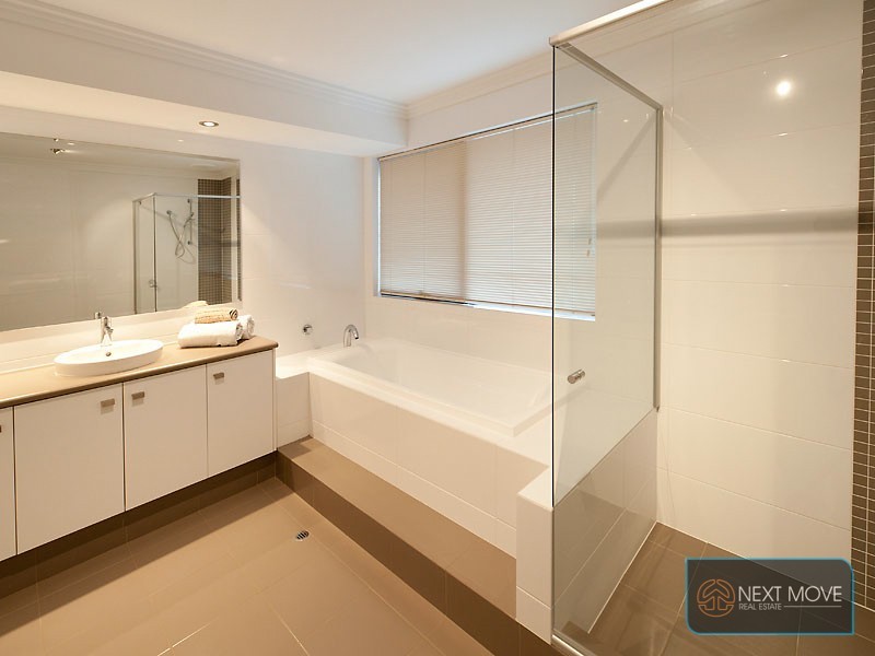 7 Hewitt Way, Booragoon WA 6154