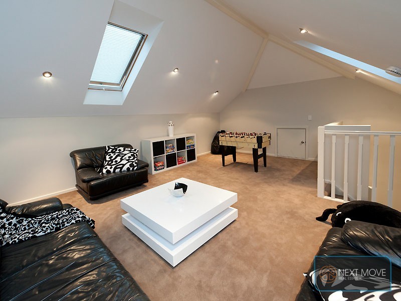 7 Hewitt Way, Booragoon WA 6154