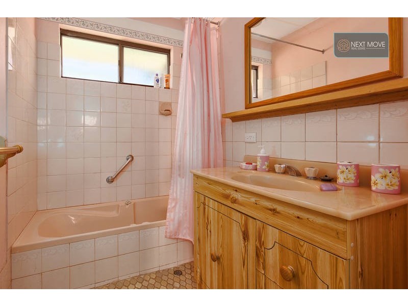 27 Hanlin Way, Samson WA 6163