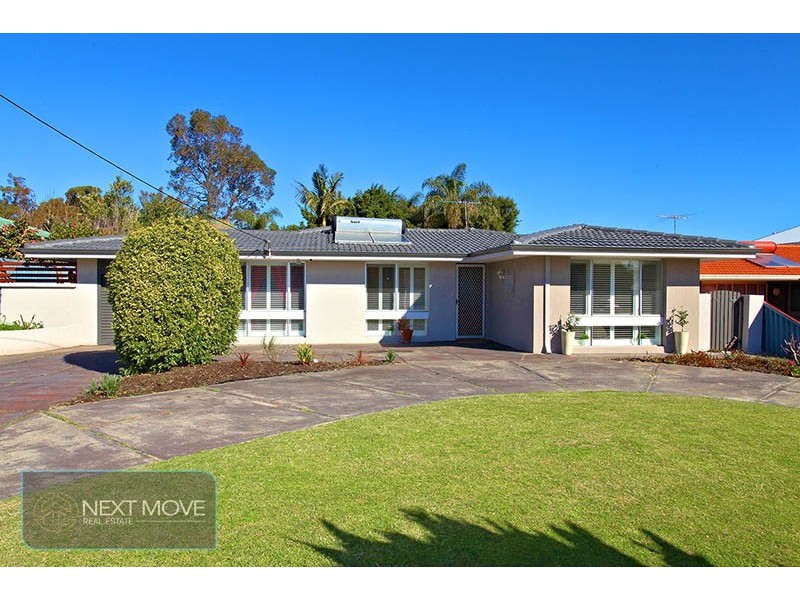 11 Loris Way, Kardinya WA 6163
