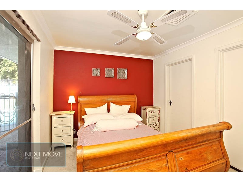 11 Loris Way, Kardinya WA 6163