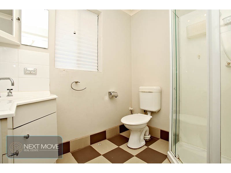 11 Loris Way, Kardinya WA 6163