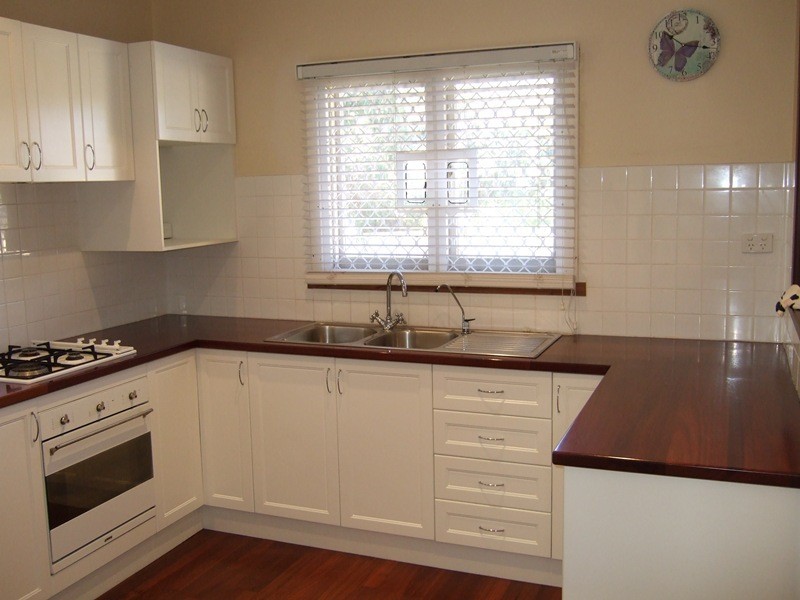 24 Stacey Street, Willagee WA 6156