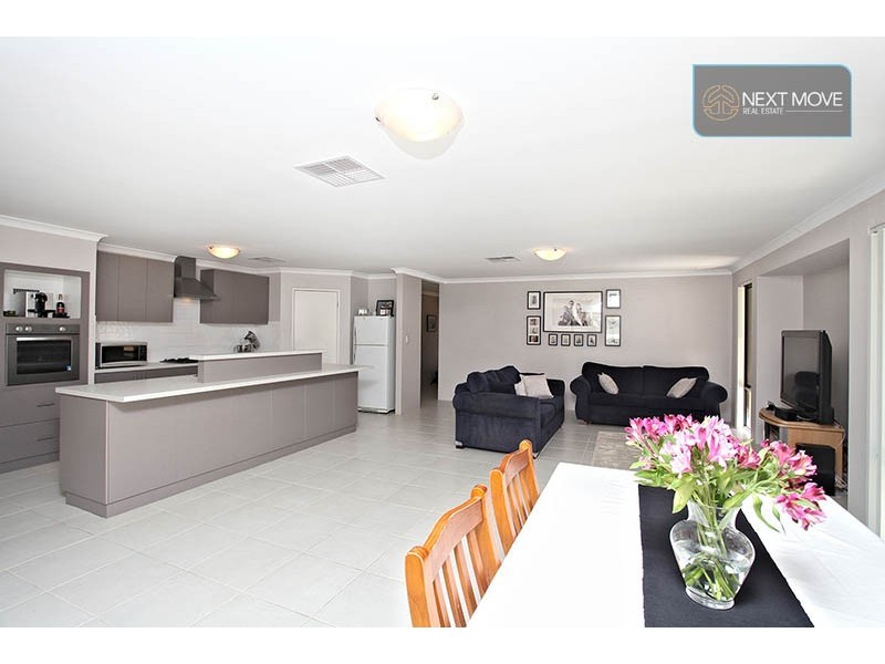 13 Harriott St, Willagee WA 6156