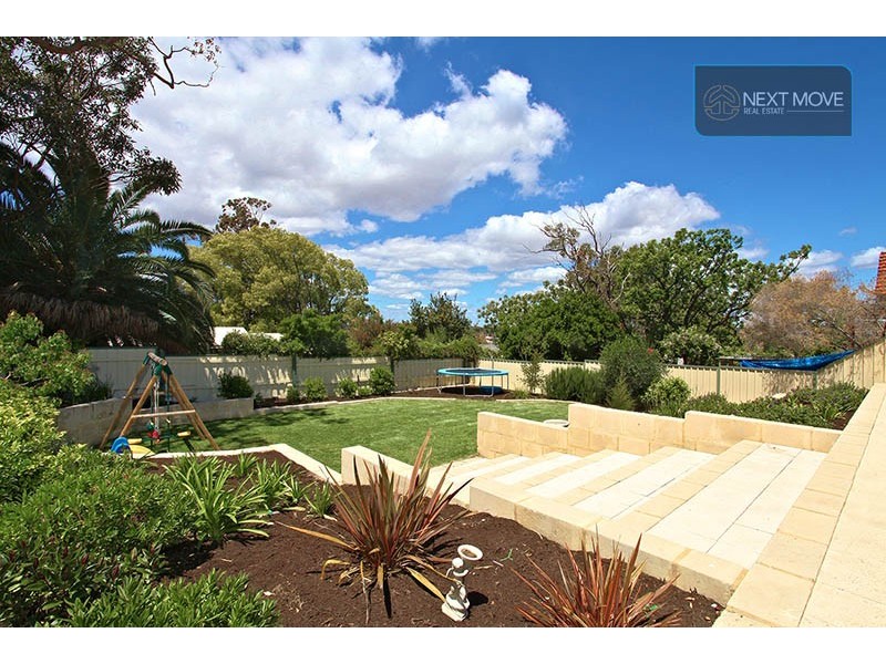 13 Harriott St, Willagee WA 6156