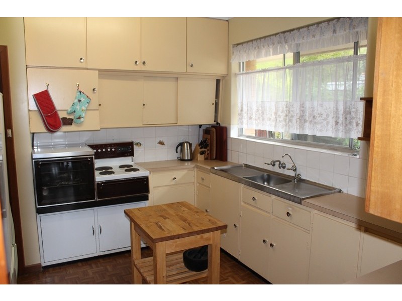 1 Hillary St, Willagee WA 6156