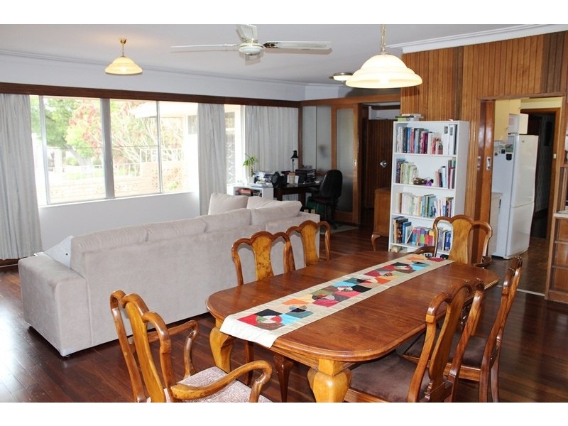1 Hillary St, Willagee WA 6156