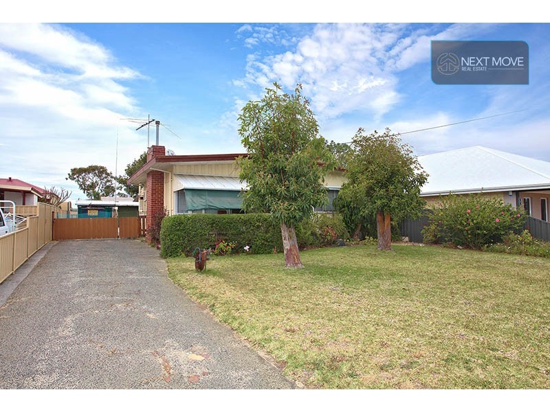 33 Wheyland St, Willagee WA 6156