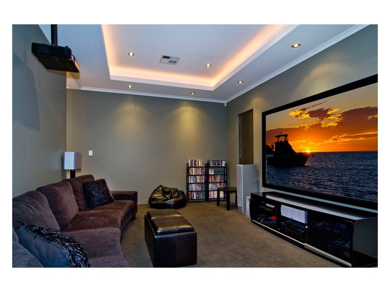 27 Keppell St, Willagee WA 6156