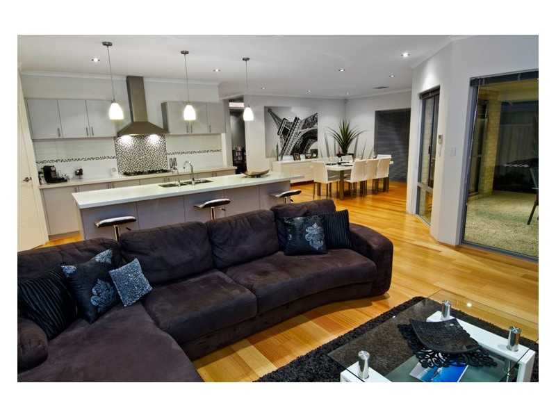 27 Keppell St, Willagee WA 6156