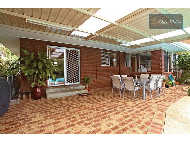 4 Gough Place, Booragoon WA 6154