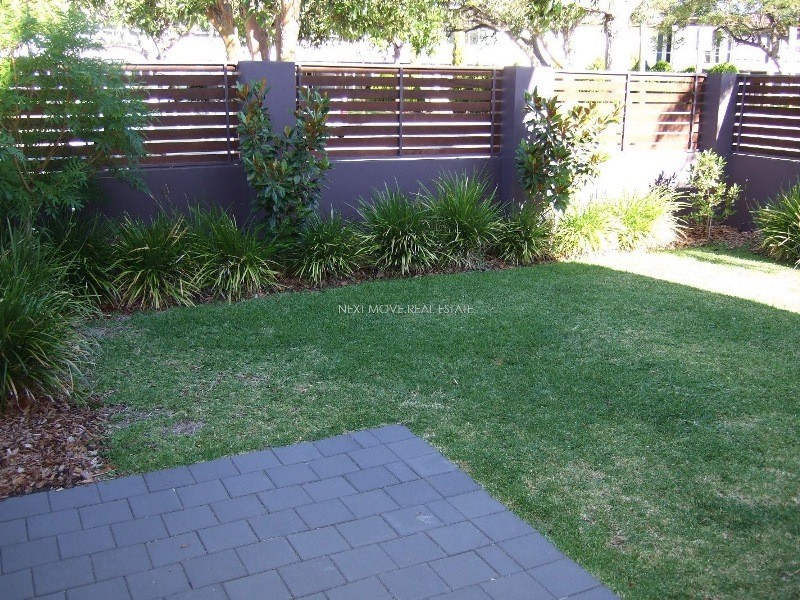 7B Potts St, Melville WA 6156