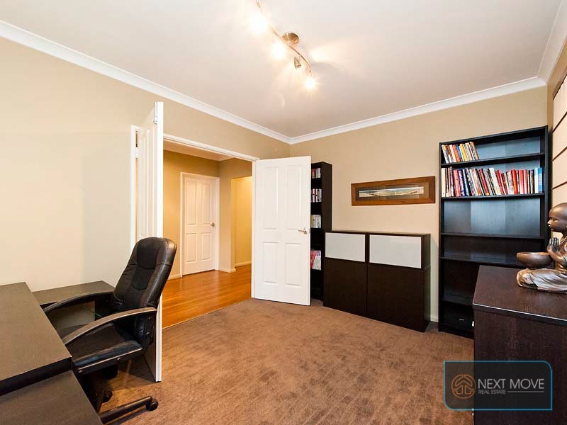 8b Shirley Ave, Mount Pleasant WA 6153