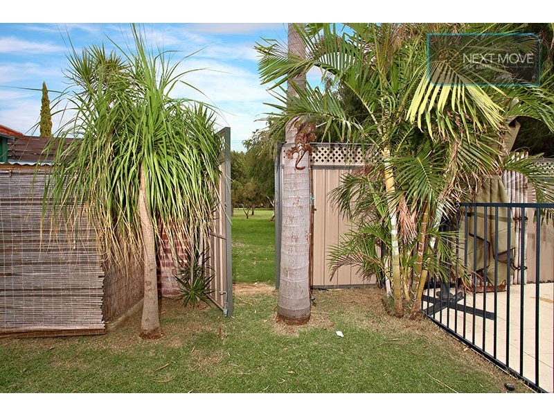 2 Maw Close, Palmyra WA 6157