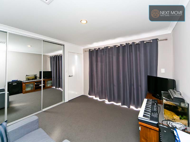 2a Lynn St, Hilton WA 6163