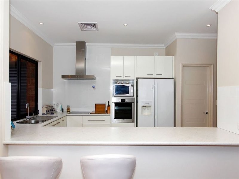 22 Belladonna Drive, Yangebup WA 6164