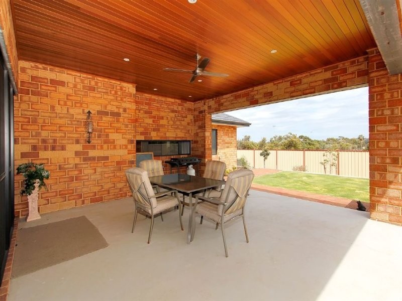 22 Belladonna Drive, Yangebup WA 6164