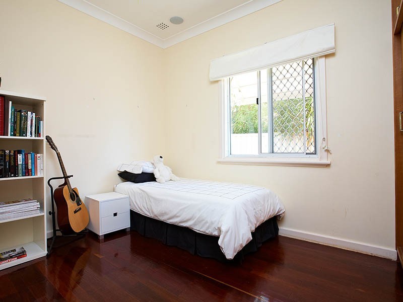 63 Archibald St, Willagee WA 6156